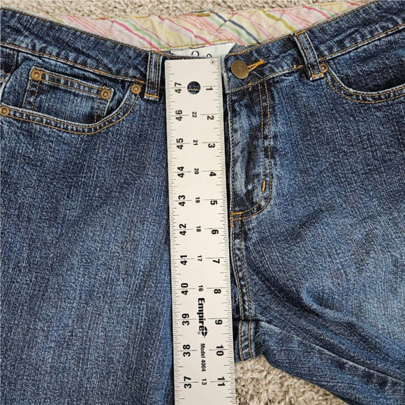 Lilly Pulitzer Women's Cut Off Jeans Pants Cropped Embroidered Size 8 - Picture 13 of 15